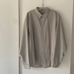 Men’s Lululemon tan airing easy shirt, XL. Excellent condition.